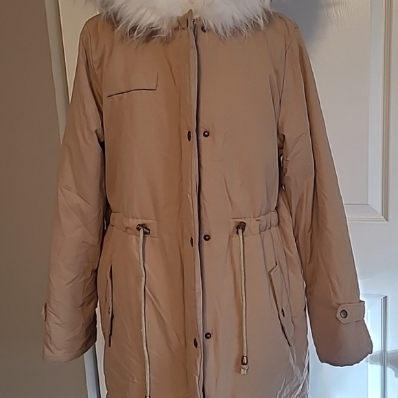 Women's Beige Fur-Trimmed Hooded Jacket - Picture 5 of 13